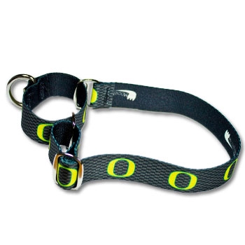 Patterned store martingale collar